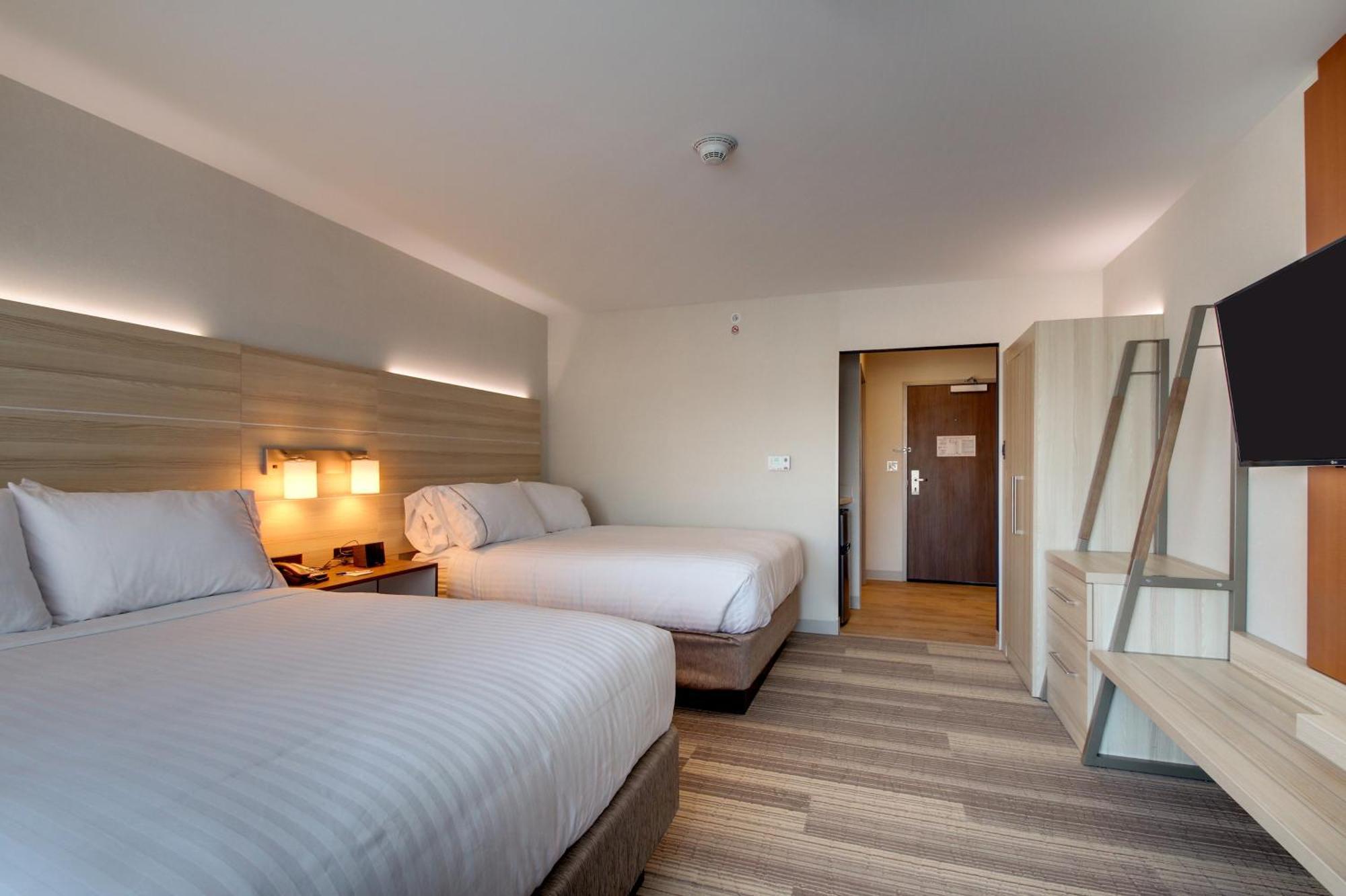 Holiday Inn Express & Suites Galesburg By Ihg Zewnętrze zdjęcie