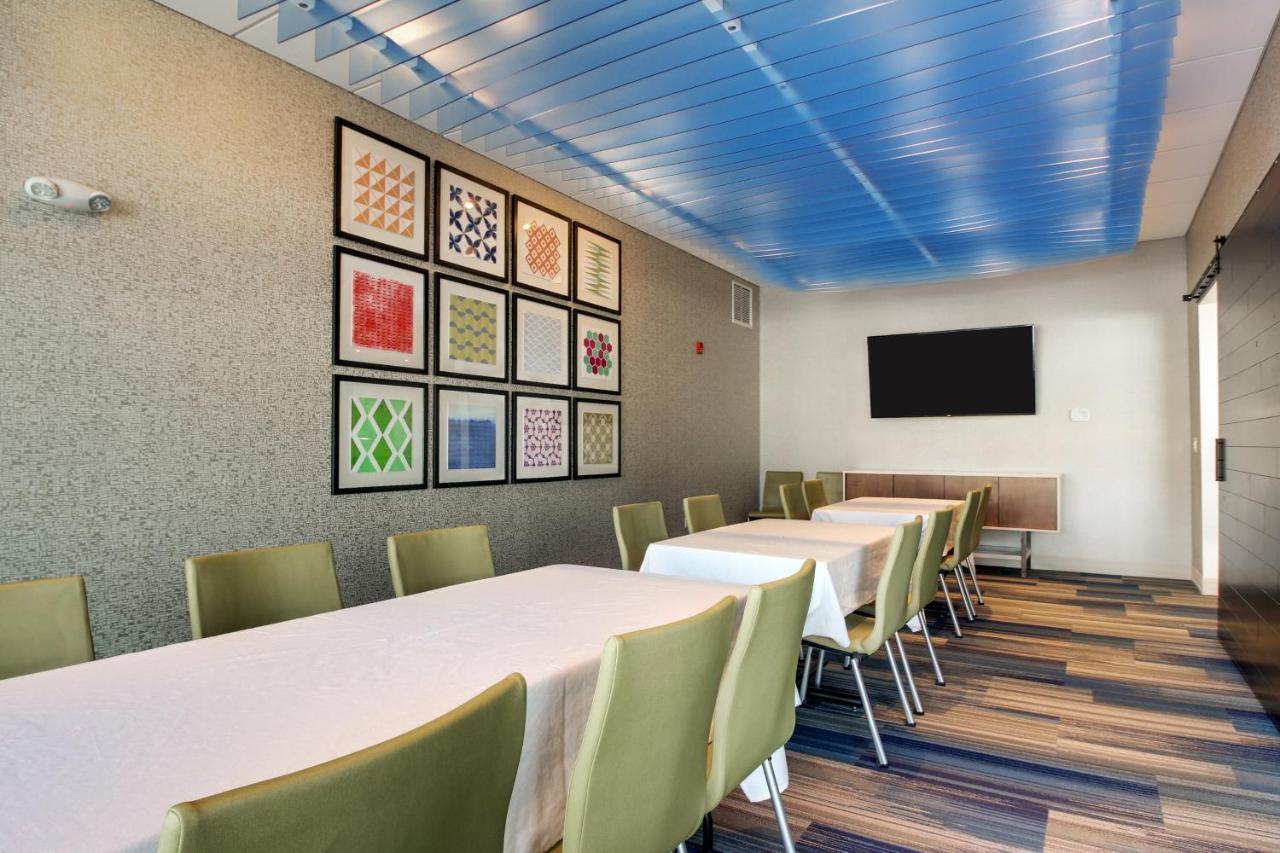 Holiday Inn Express & Suites Galesburg By Ihg Zewnętrze zdjęcie