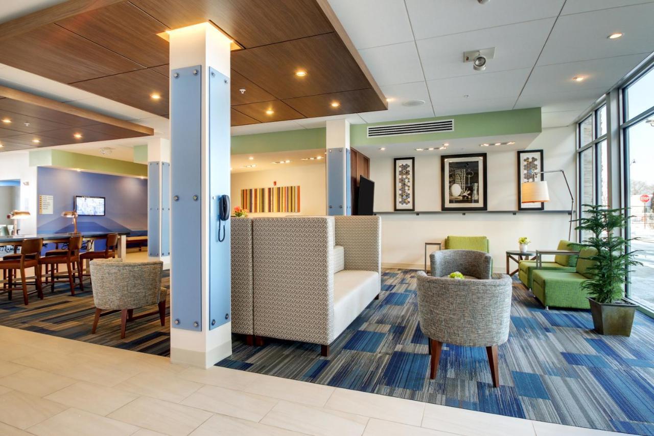 Holiday Inn Express & Suites Galesburg By Ihg Zewnętrze zdjęcie